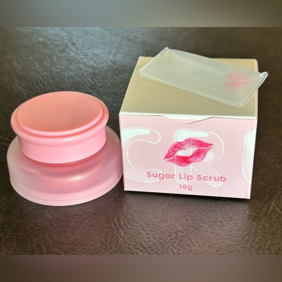 Natural Vegan Moisturizing Sugar Strawberry Lip Scrub 10g New in Box - Picture 1 of 6